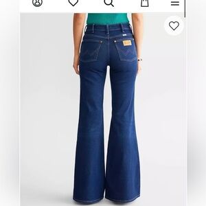 Wrangler Wanderer Flare